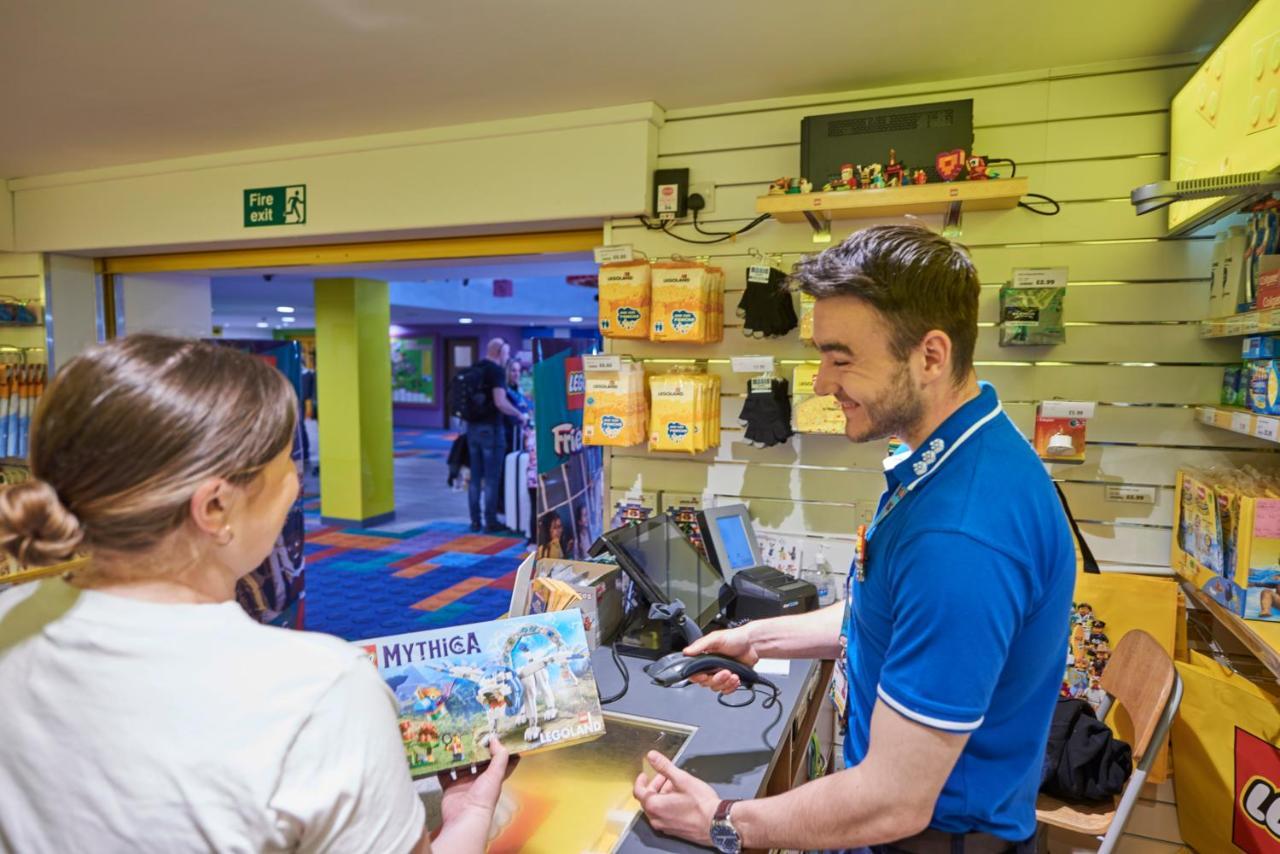 Legoland Windsor Resort Esterno foto