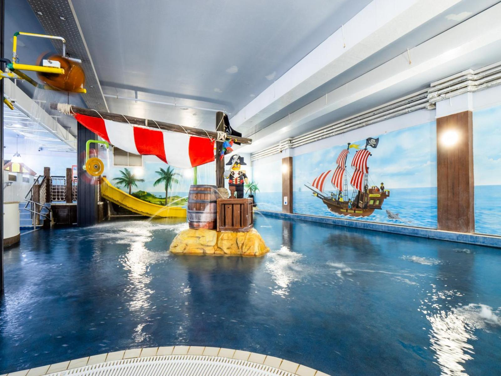 Legoland Windsor Resort Esterno foto
