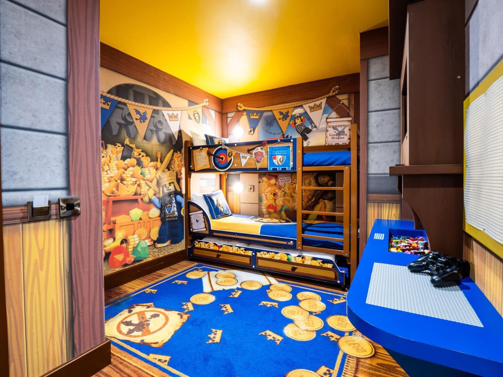 Legoland Windsor Resort Esterno foto
