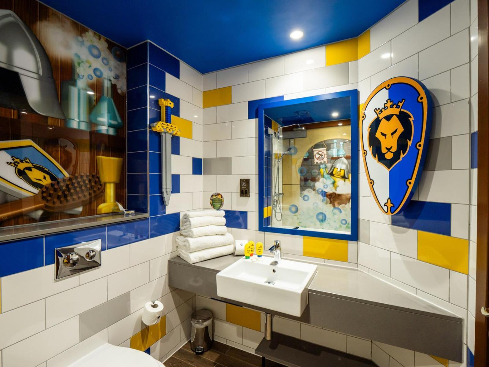 Legoland Windsor Resort Esterno foto